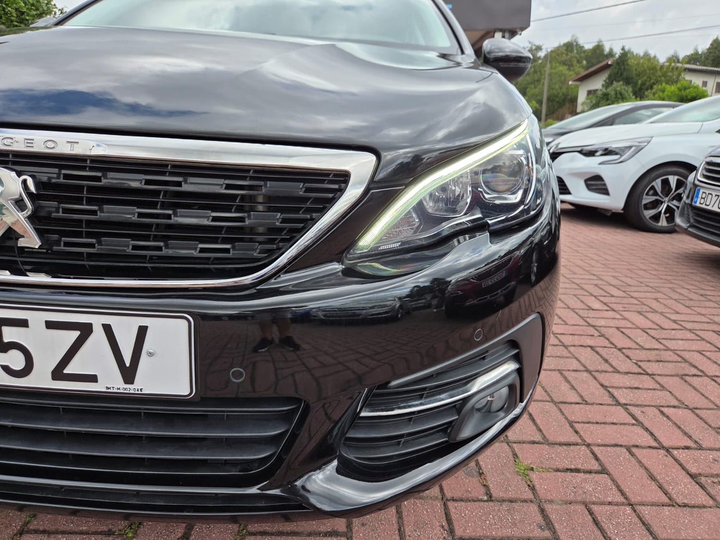 PEUGEOT 308