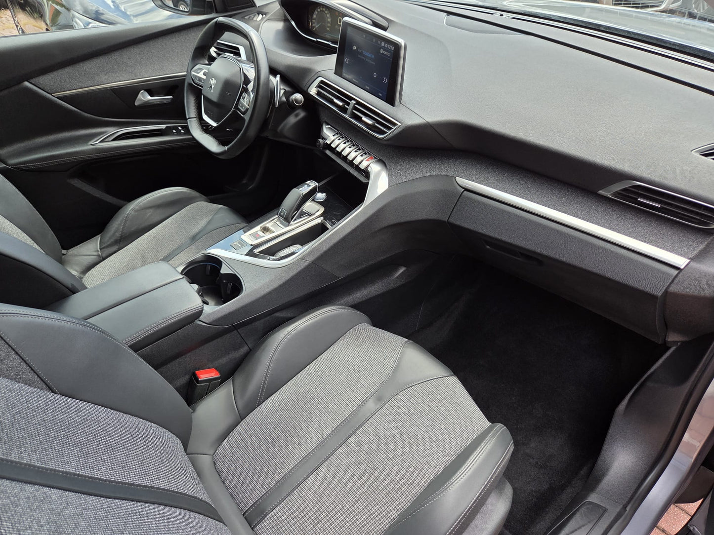 Peugeot 3008 ALLURE 2019