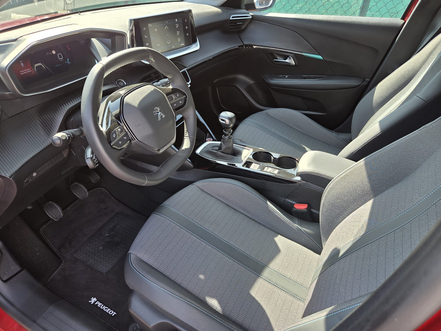 Peugeot 208 ALLURE 2023