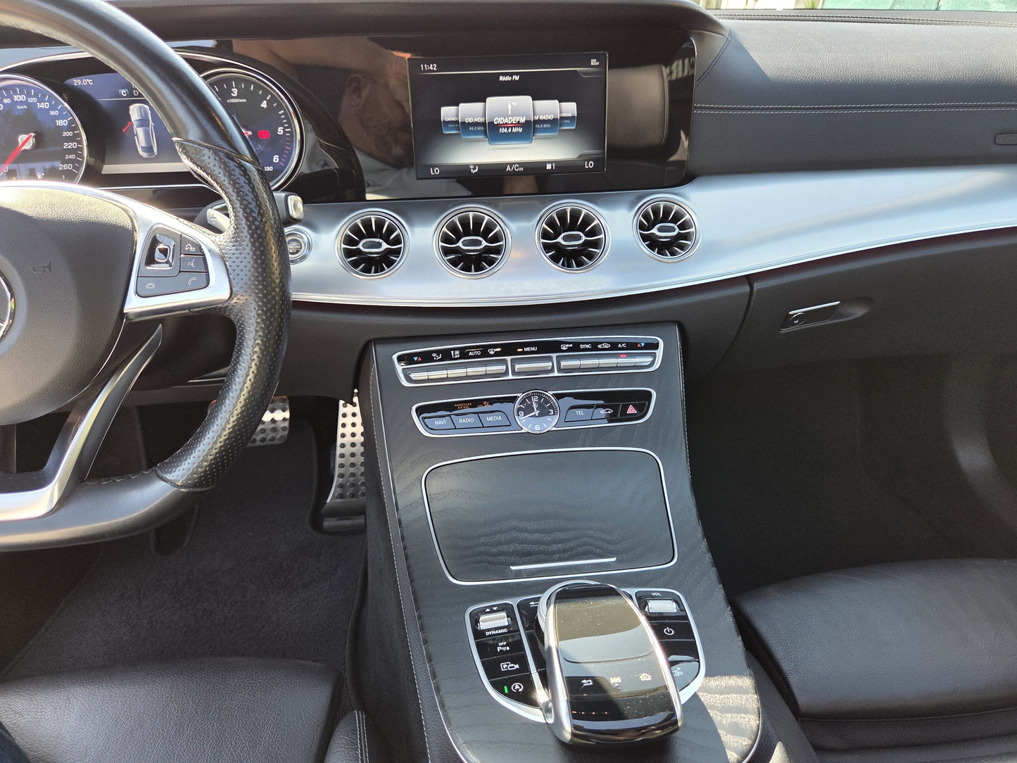 Mercedes-Benz E 220 d COUPÉ