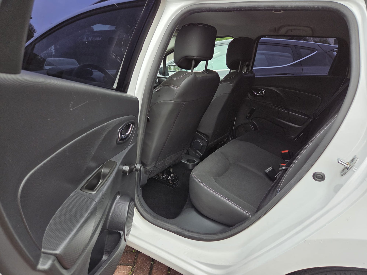RENAULT CLIO SPORT TOURER 1.5 DCI