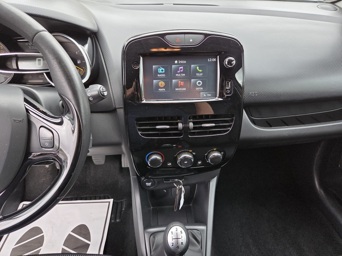 RENAULT CLIO SPORT TOURER 1.5 DCI