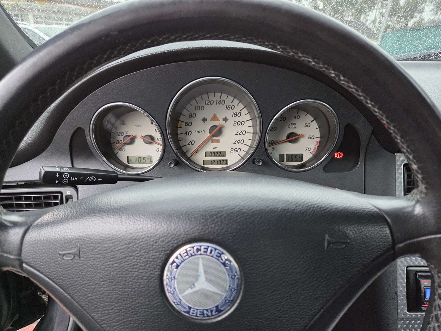 MERCEDES-BENZ SLK