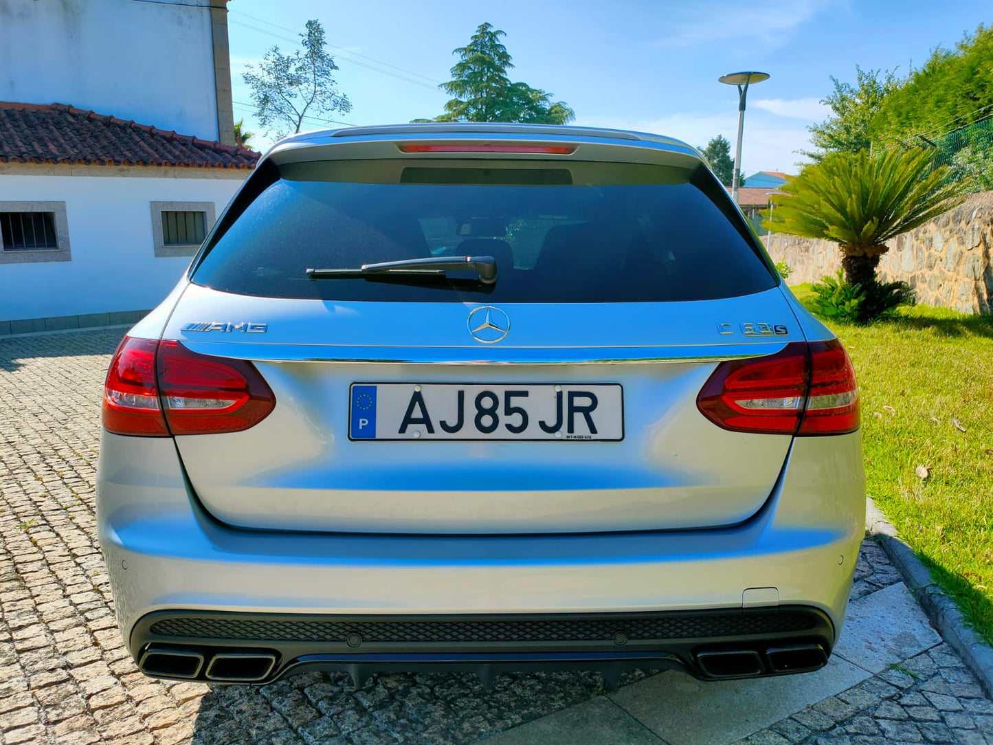 Mercedes-Benz C63s AMG