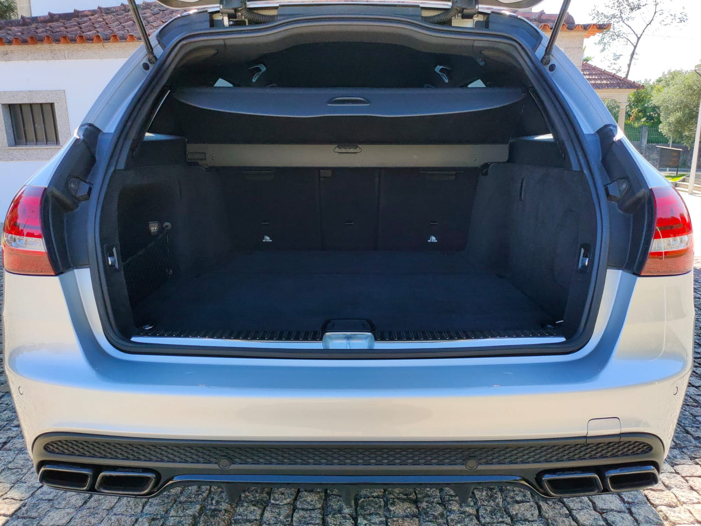 Mercedes-Benz C63s AMG