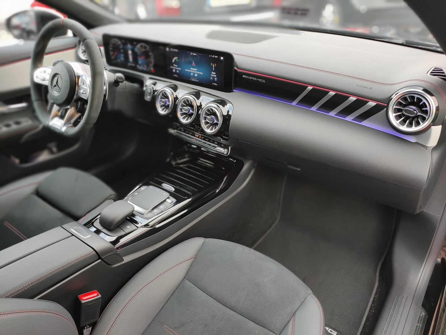 Mercedes-Benz CLA 45 S 4-MATIC AMG