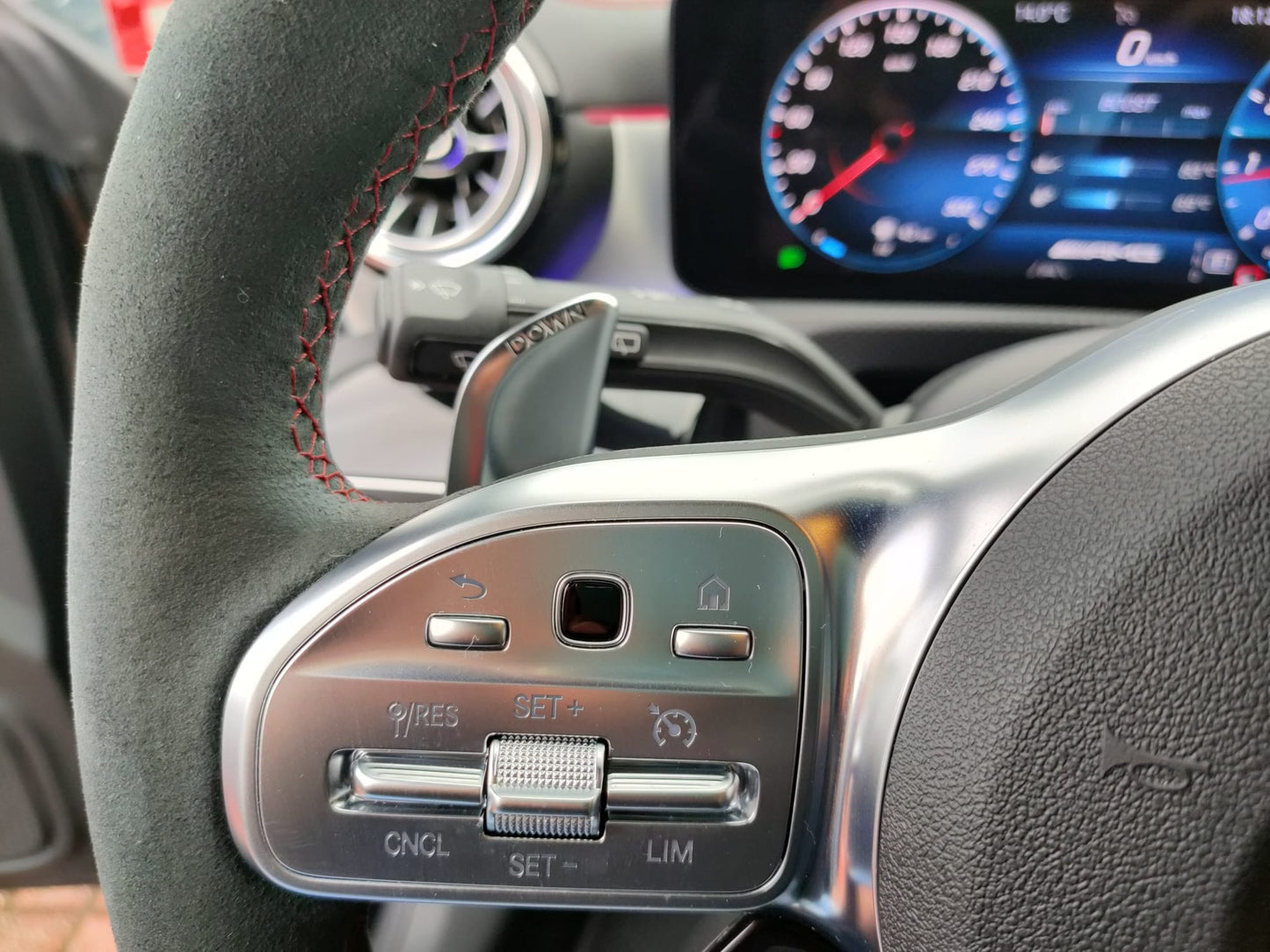 Mercedes-Benz CLA 45 S 4-MATIC AMG