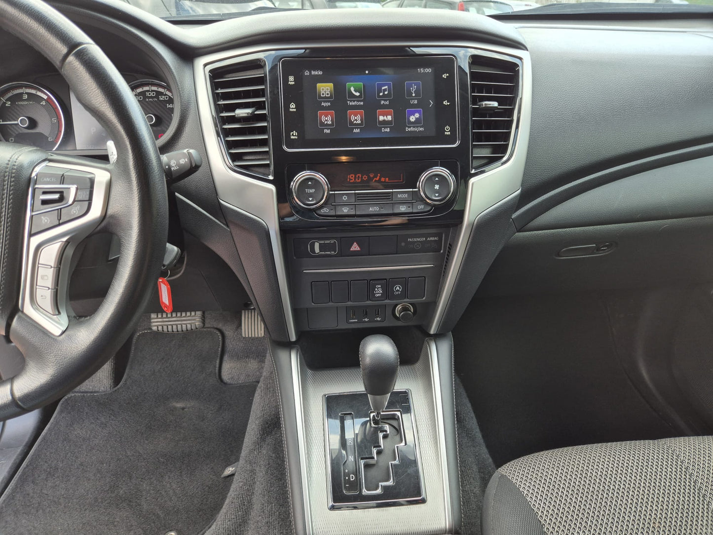 Mitsubishi L200 Strakar