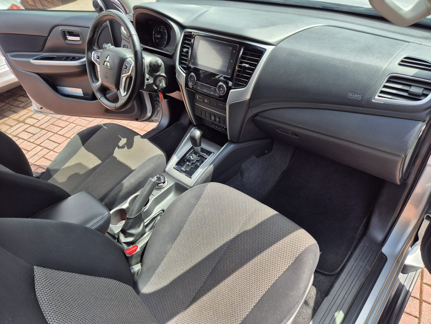 Mitsubishi L200 Strakar