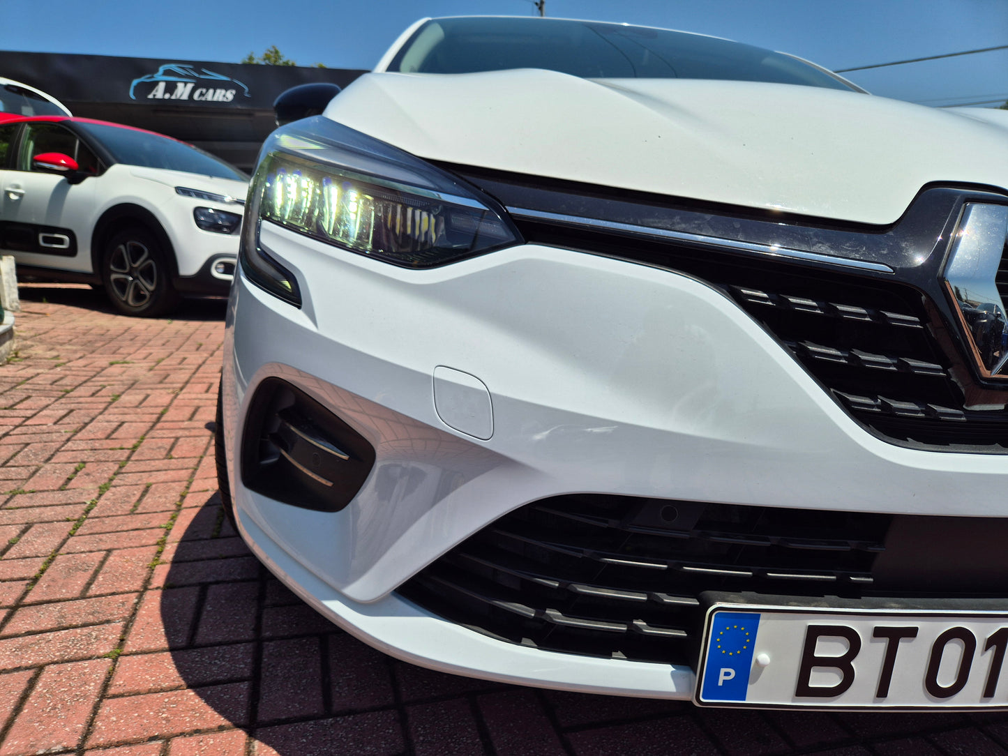 RENAULT CLIO E-TECH HYBRID