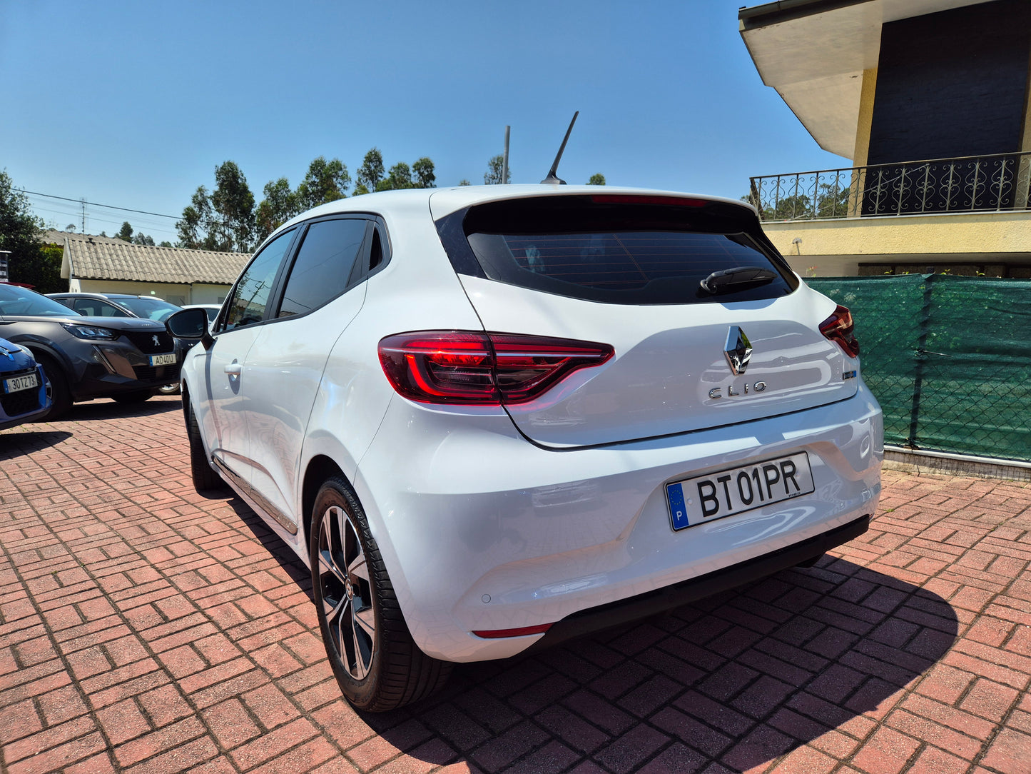 RENAULT CLIO E-TECH HYBRID
