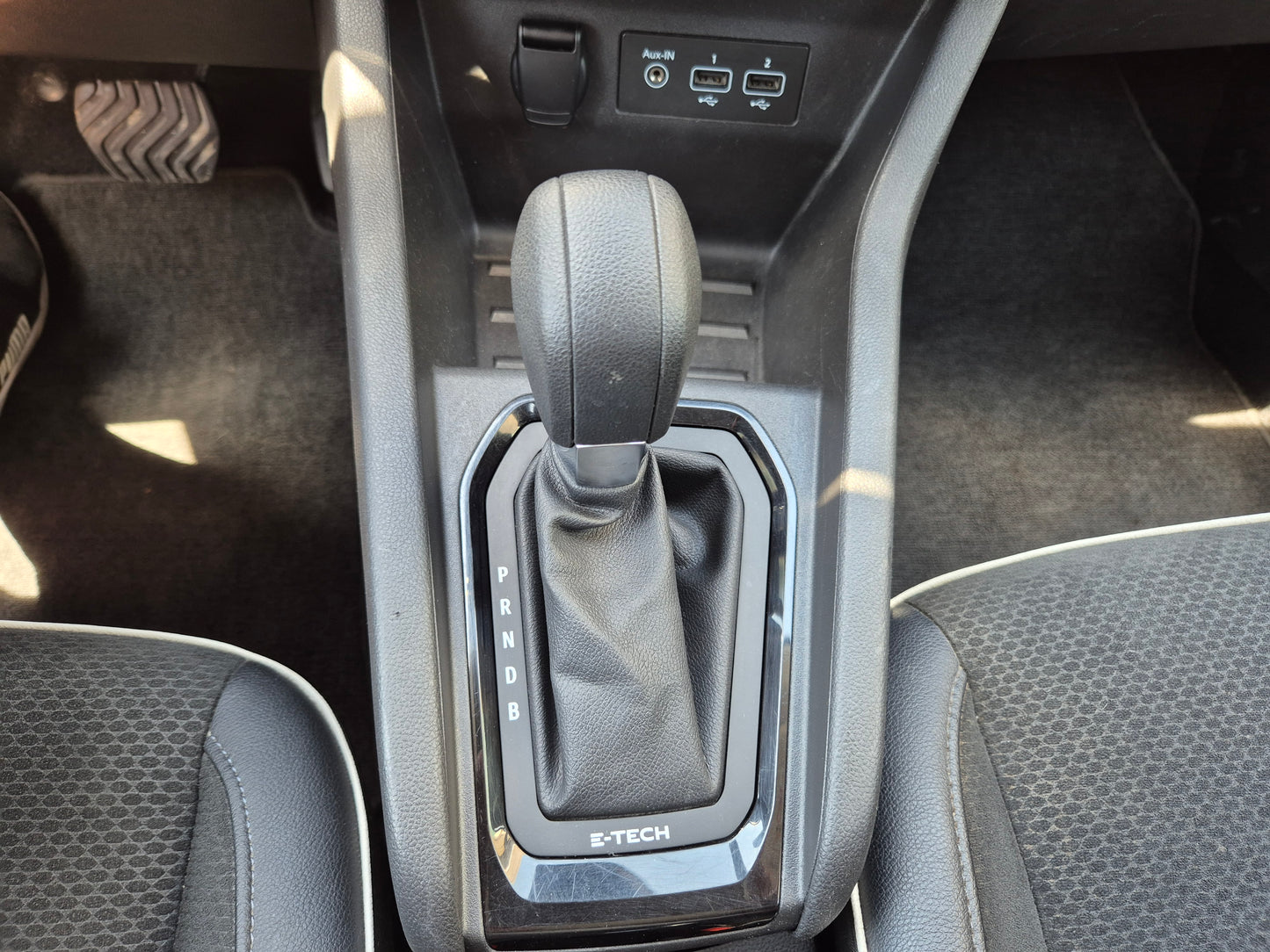 RENAULT CLIO E-TECH HYBRID