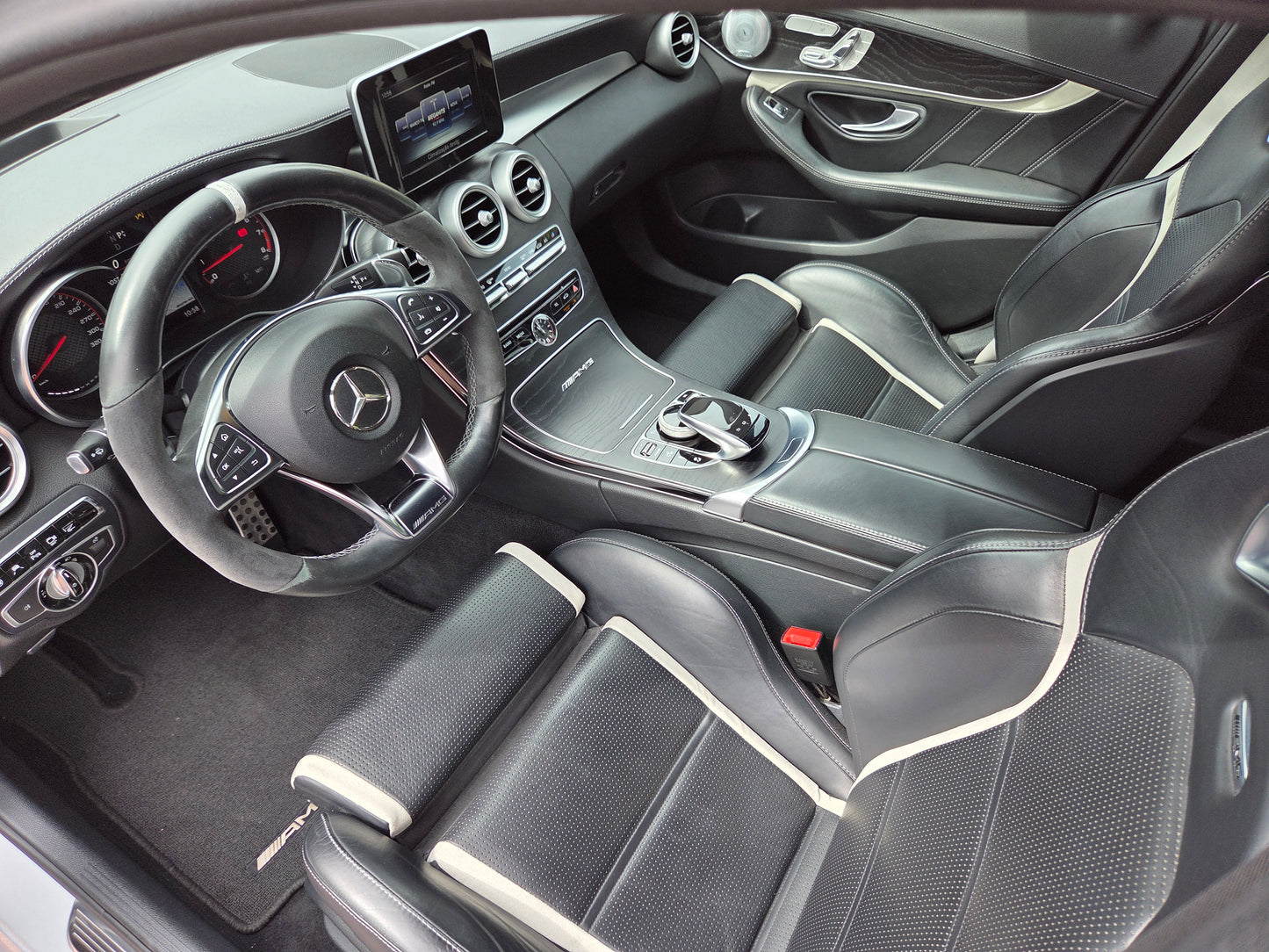 MERCEDES C 63s AMG +510cv