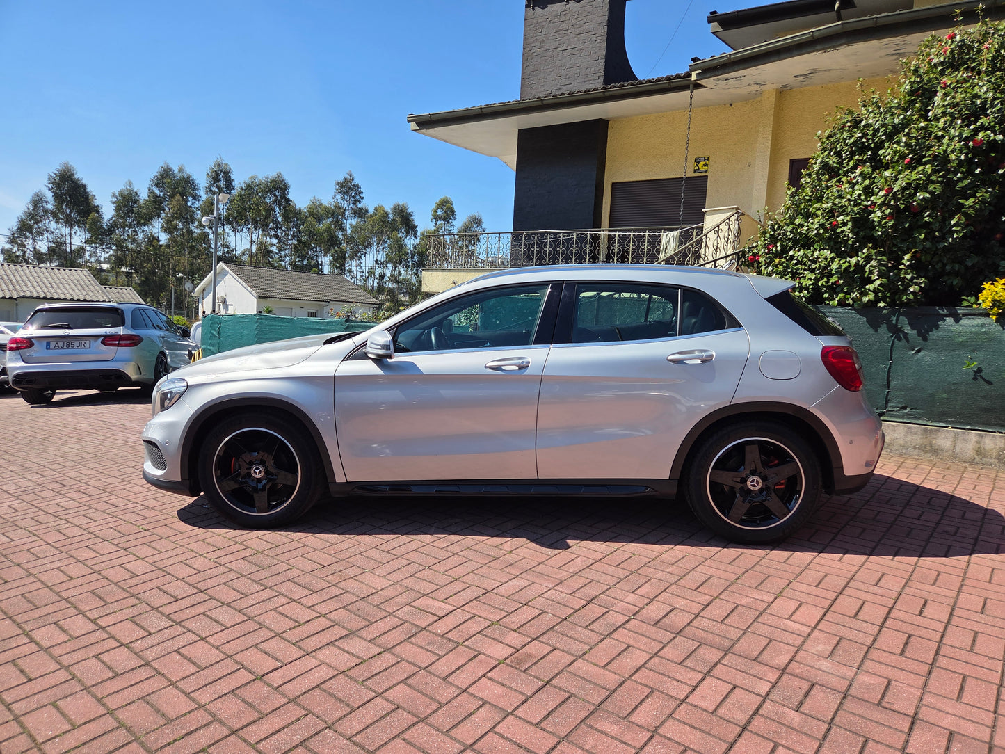 MERCEDES GLA 200d 7G-TRONIC AMG LINE