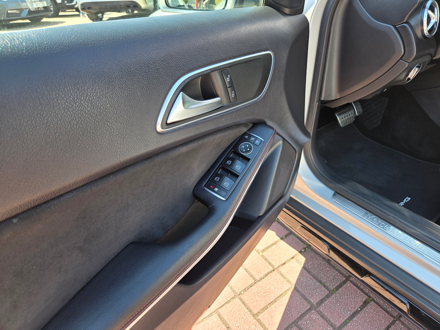 MERCEDES GLA 200d 7G-TRONIC AMG LINE