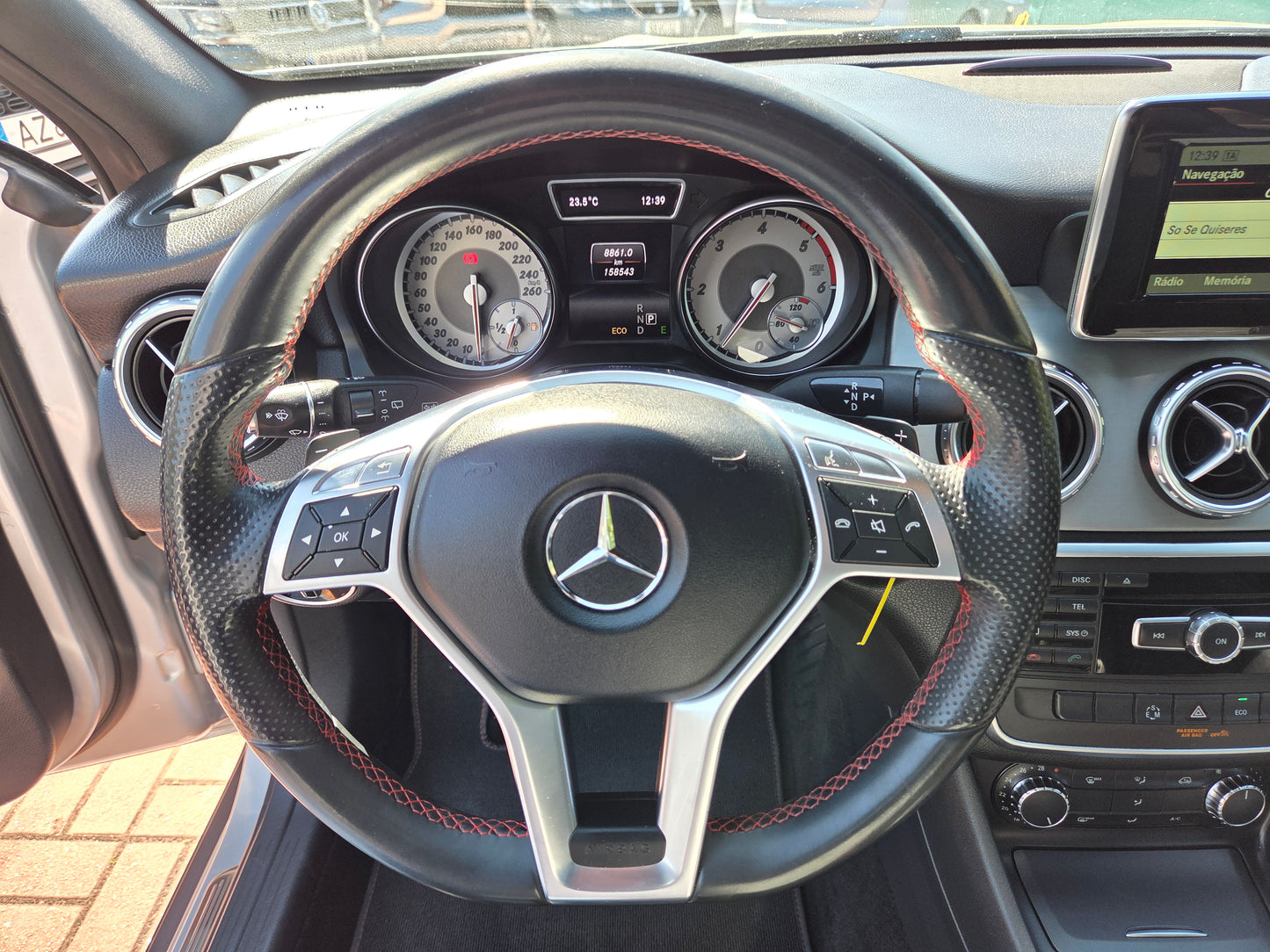 MERCEDES GLA 200d 7G-TRONIC AMG LINE