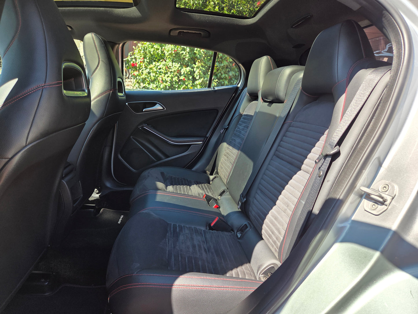 MERCEDES GLA 200d 7G-TRONIC AMG LINE