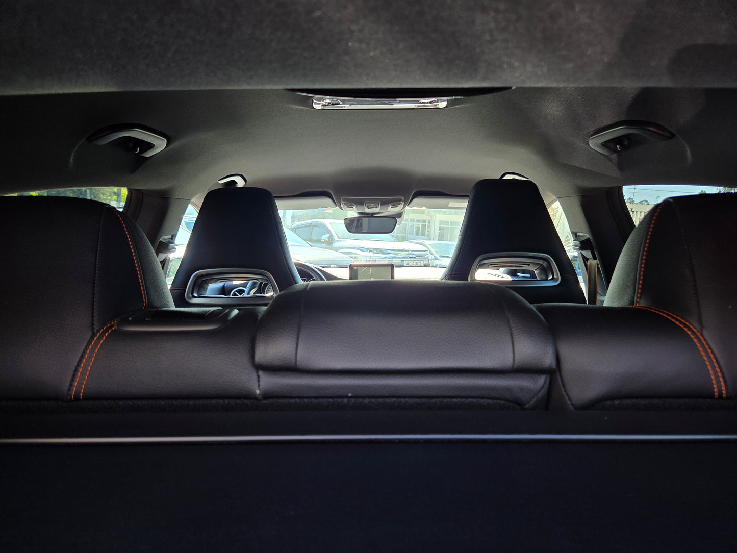 MERCEDES CLA 220D SHOOTING BRAKE ORANGE ART EDITION AMG LINE