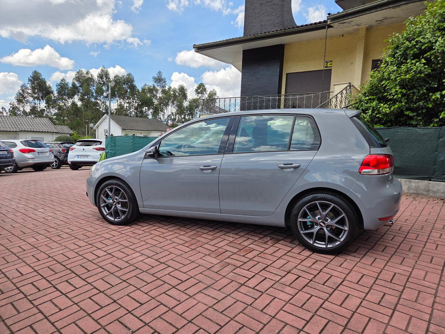 VOLKSWAGEN GOLF 6