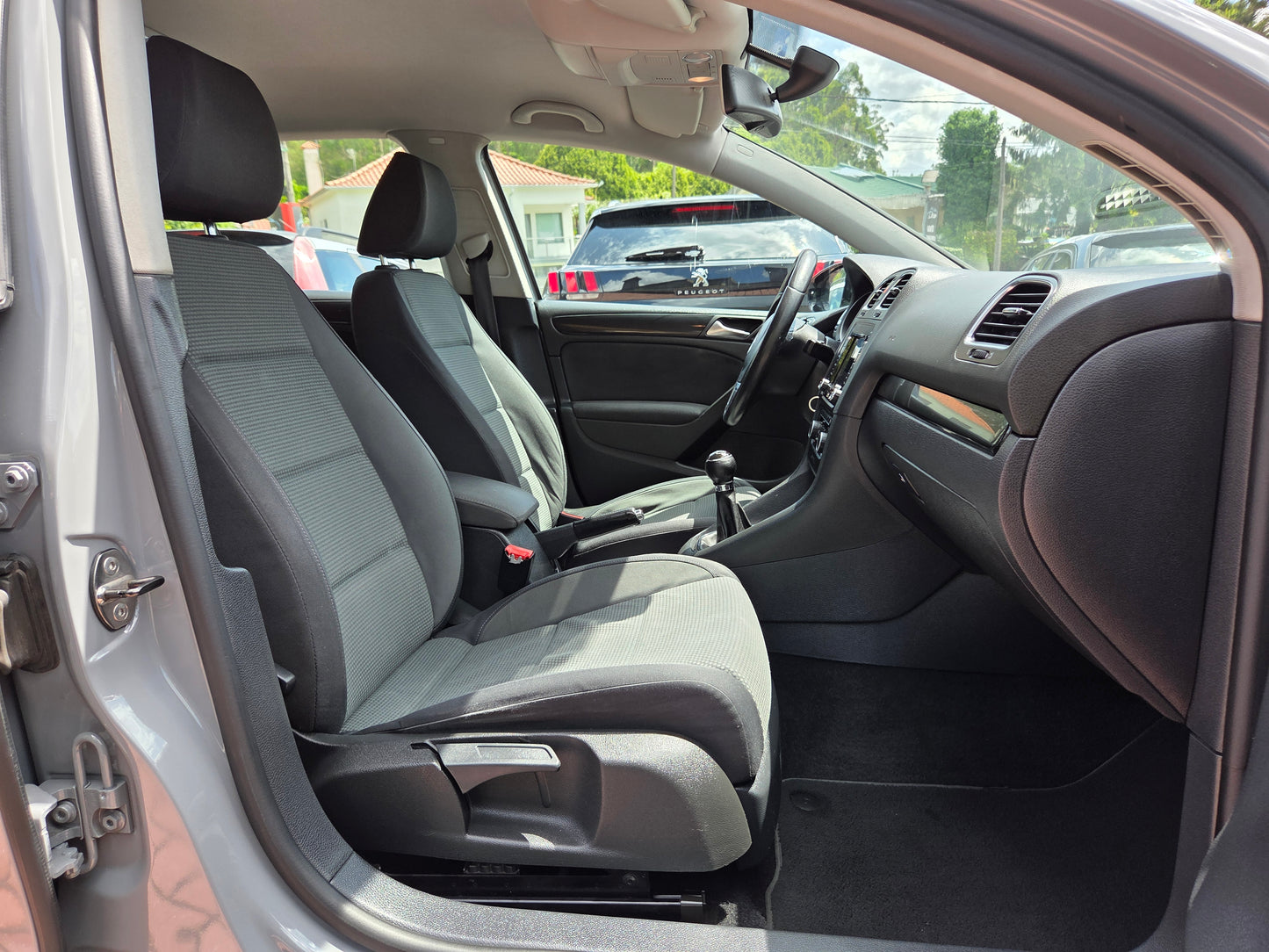 VOLKSWAGEN GOLF 6