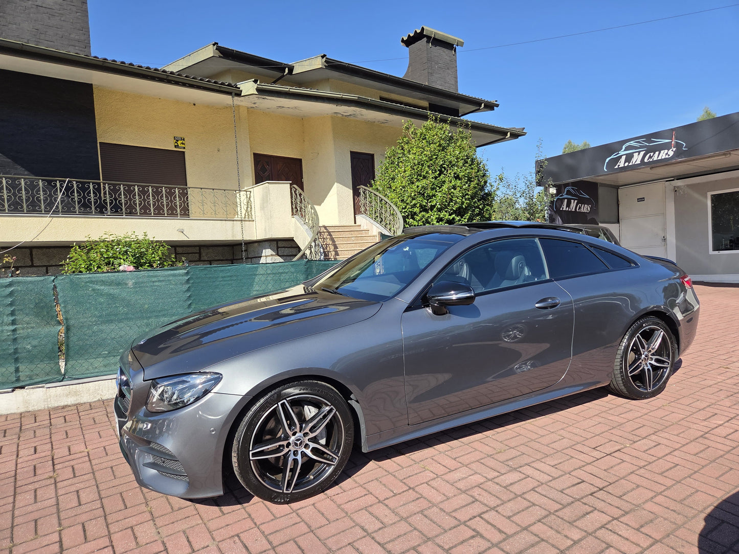 Mercedes-Benz E 220 d Coupé