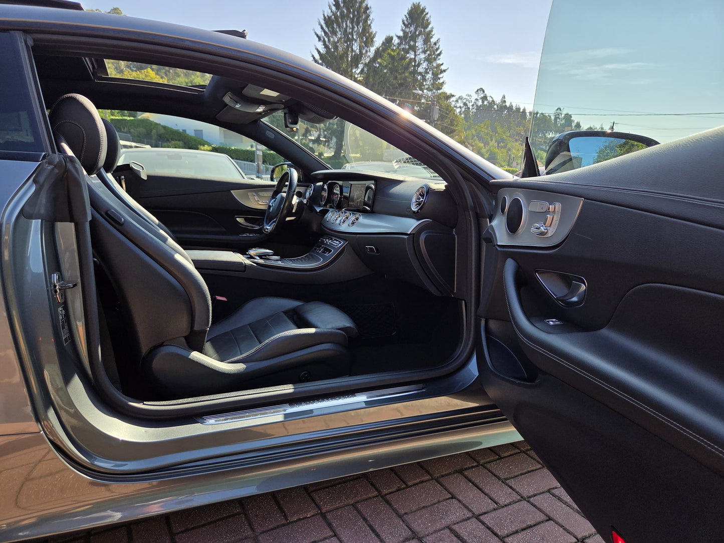 Mercedes-Benz E 220 d Coupé