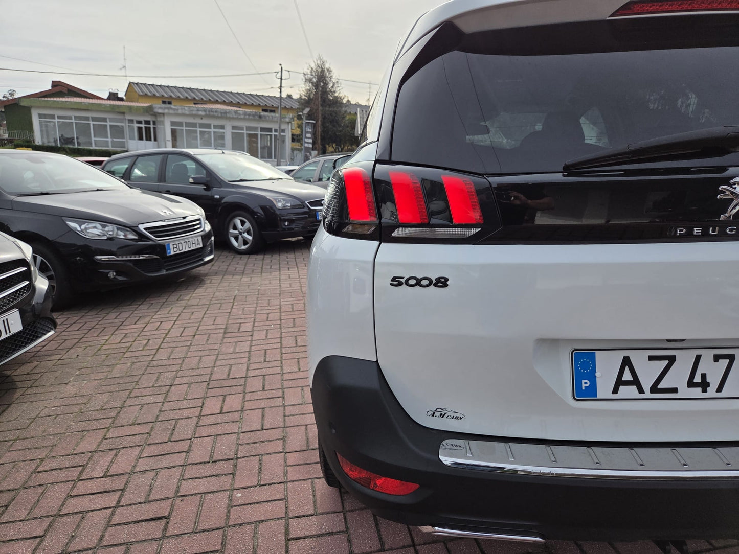PEUGEOT 5008 ALLURE EAT8