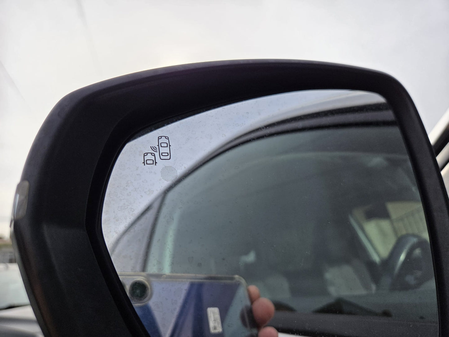 PEUGEOT 5008 ALLURE EAT8
