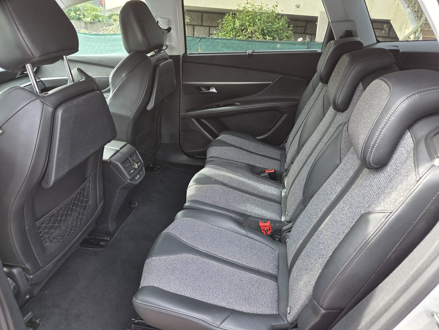 PEUGEOT 5008 ALLURE EAT8