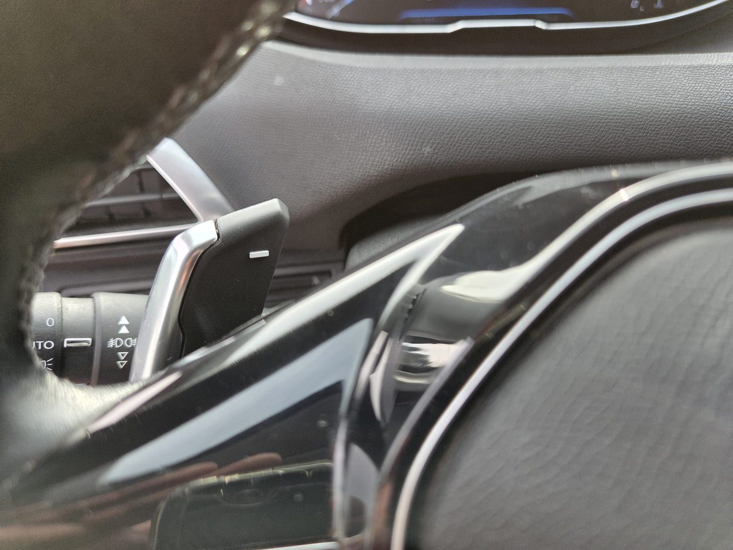 PEUGEOT 5008 ALLURE EAT8