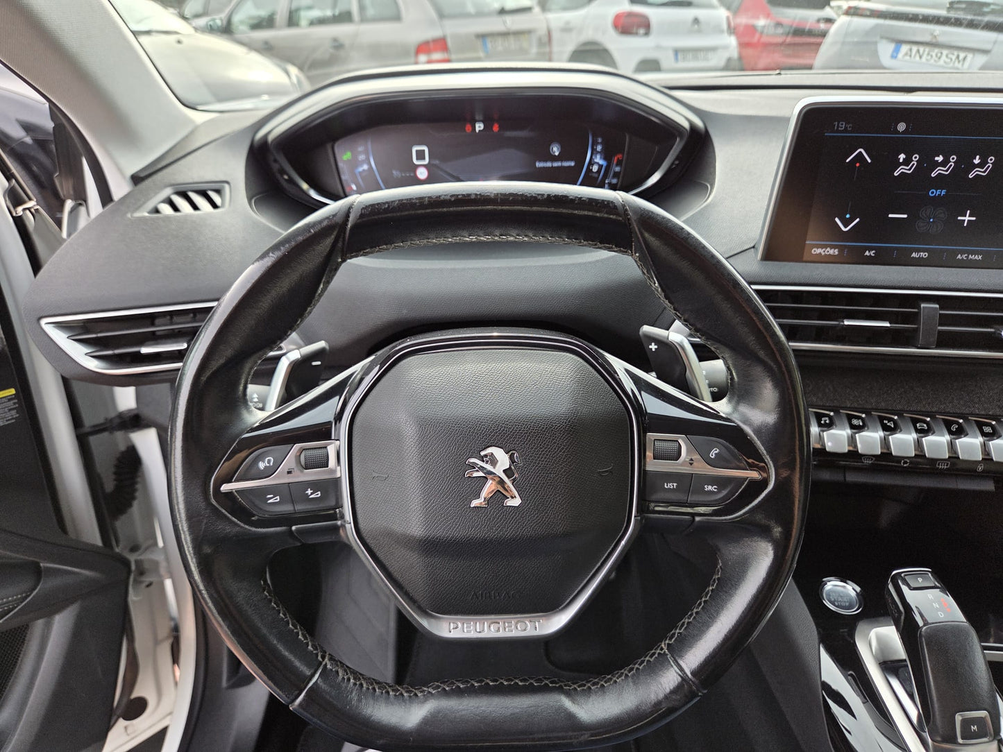 PEUGEOT 5008 ALLURE EAT8