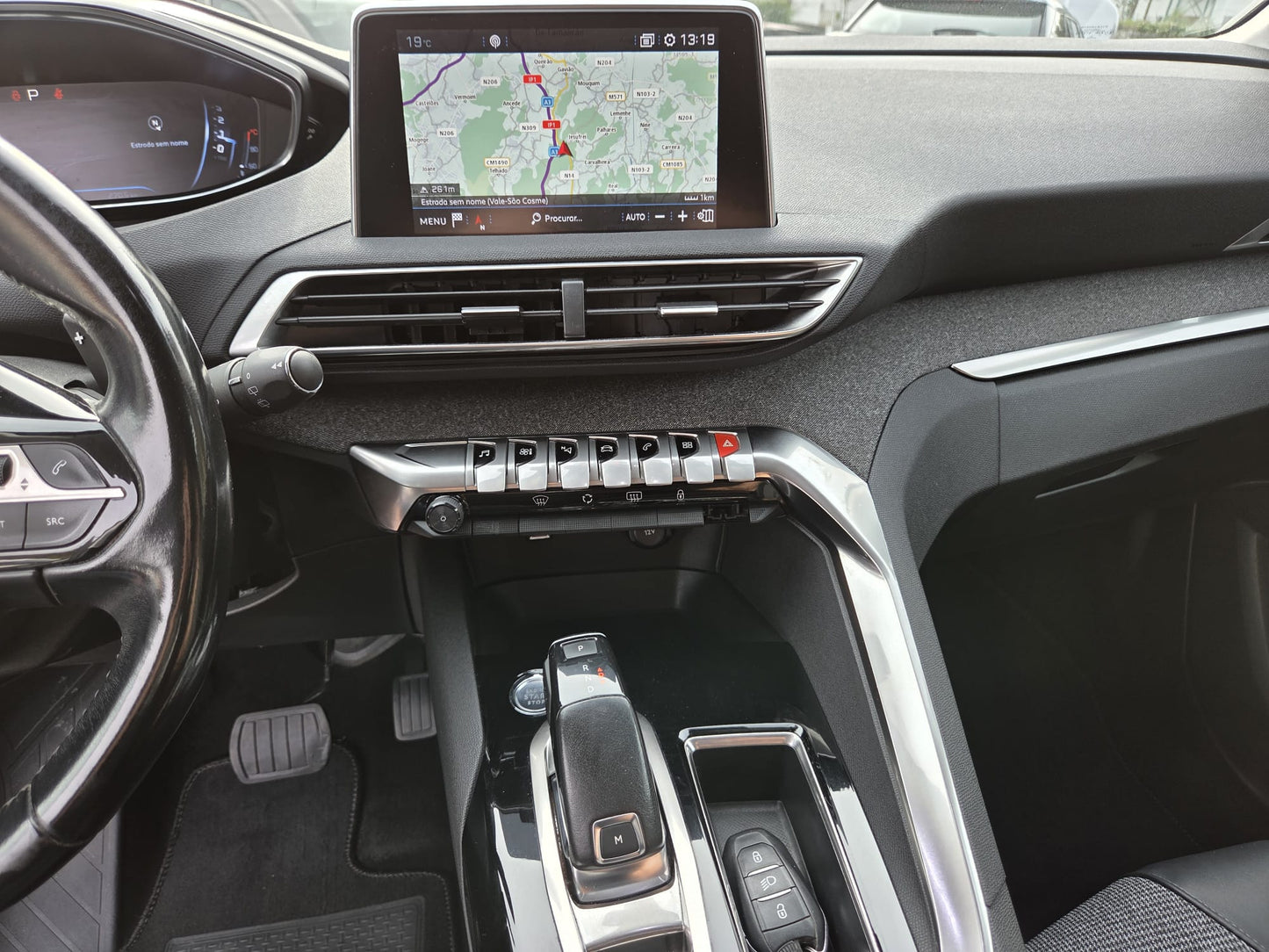PEUGEOT 5008 ALLURE EAT8