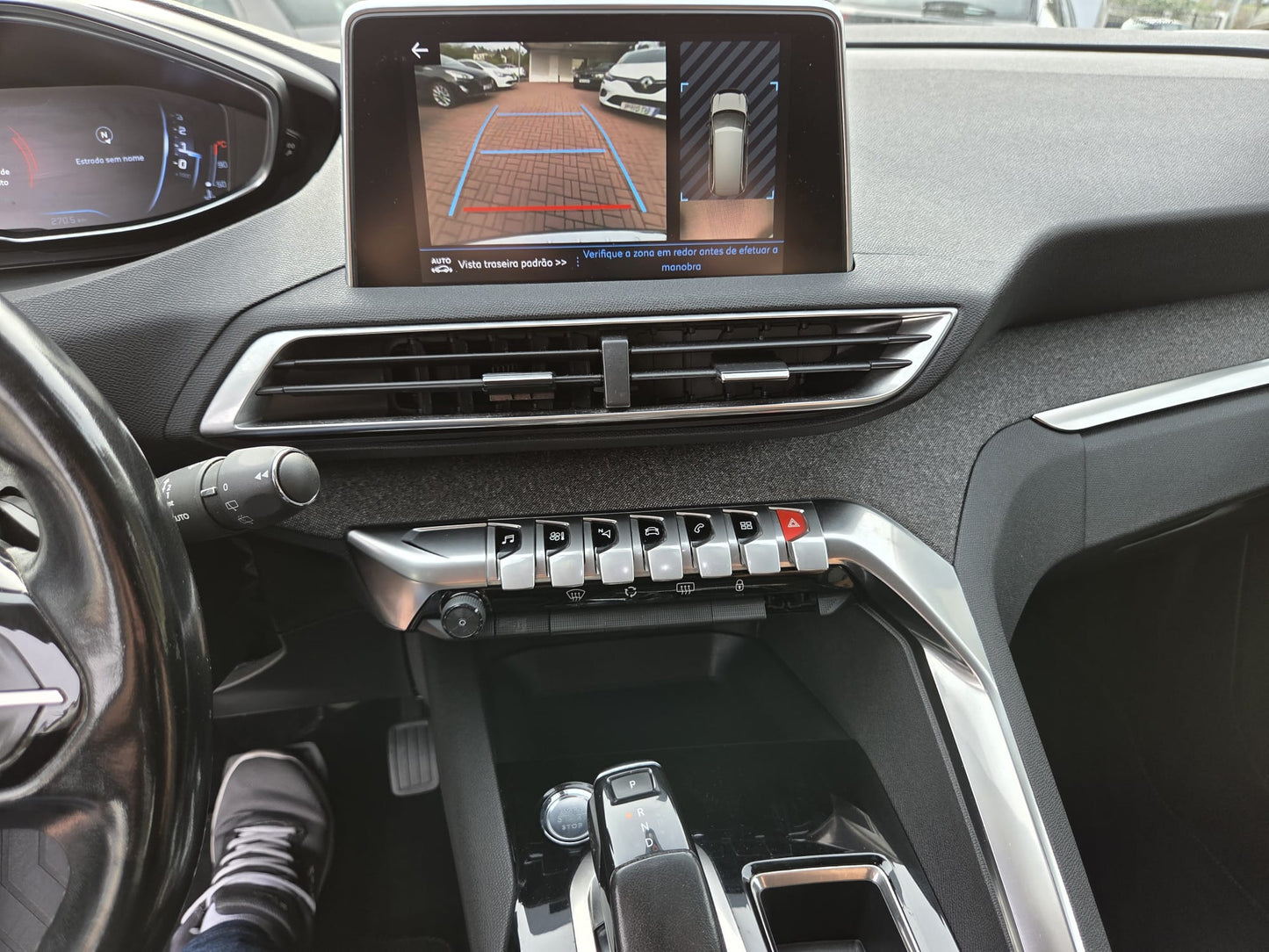 PEUGEOT 5008 ALLURE EAT8