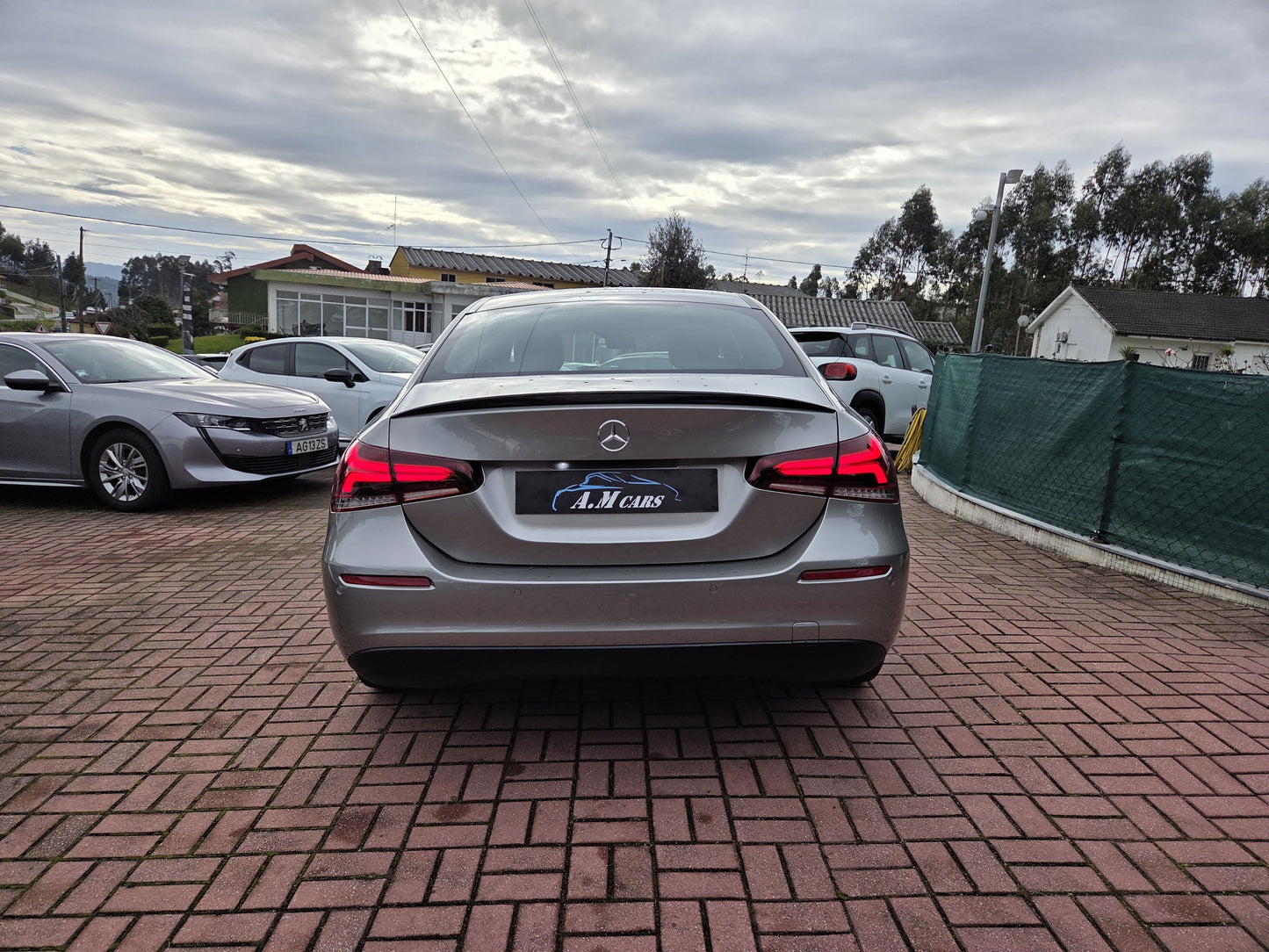 MERCEDES-BENZ A LIMOUSINE 7G-DCT 2020