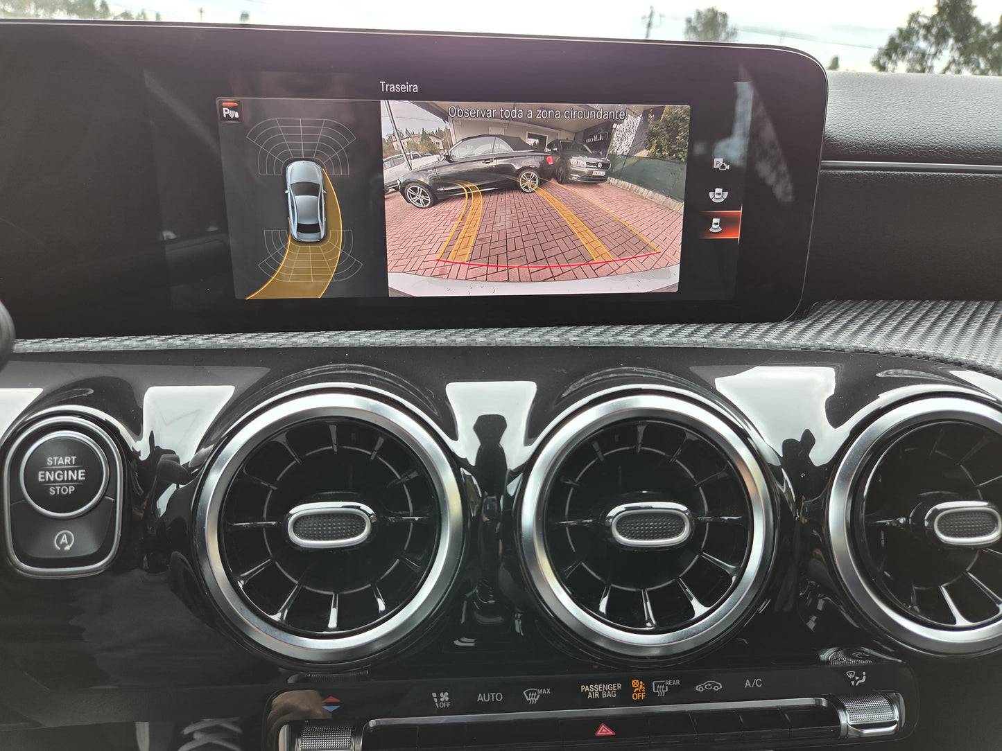 MERCEDES-BENZ A LIMOUSINE 7G-DCT 2020