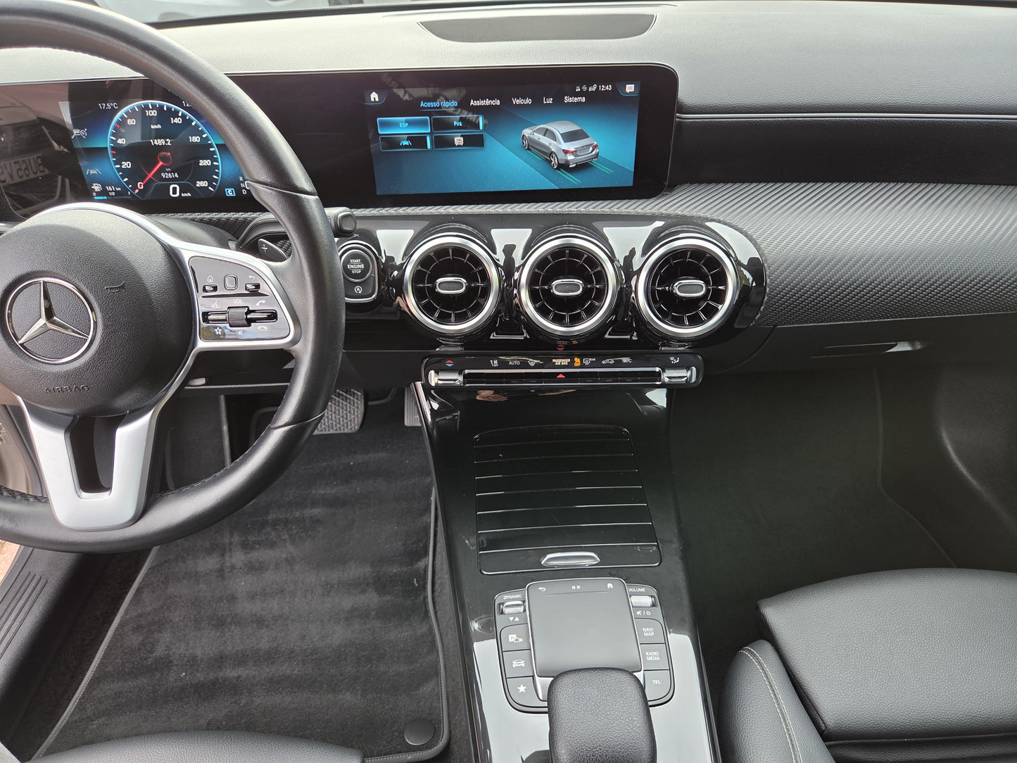 MERCEDES-BENZ A LIMOUSINE 7G-DCT 2020