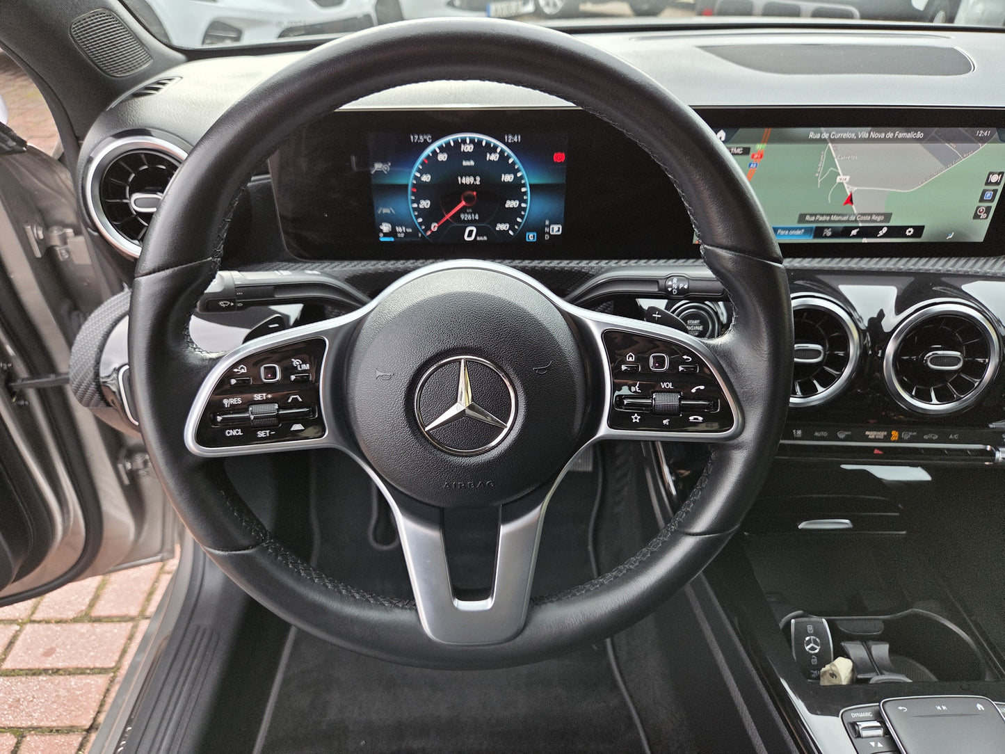 MERCEDES-BENZ A LIMOUSINE 7G-DCT 2020