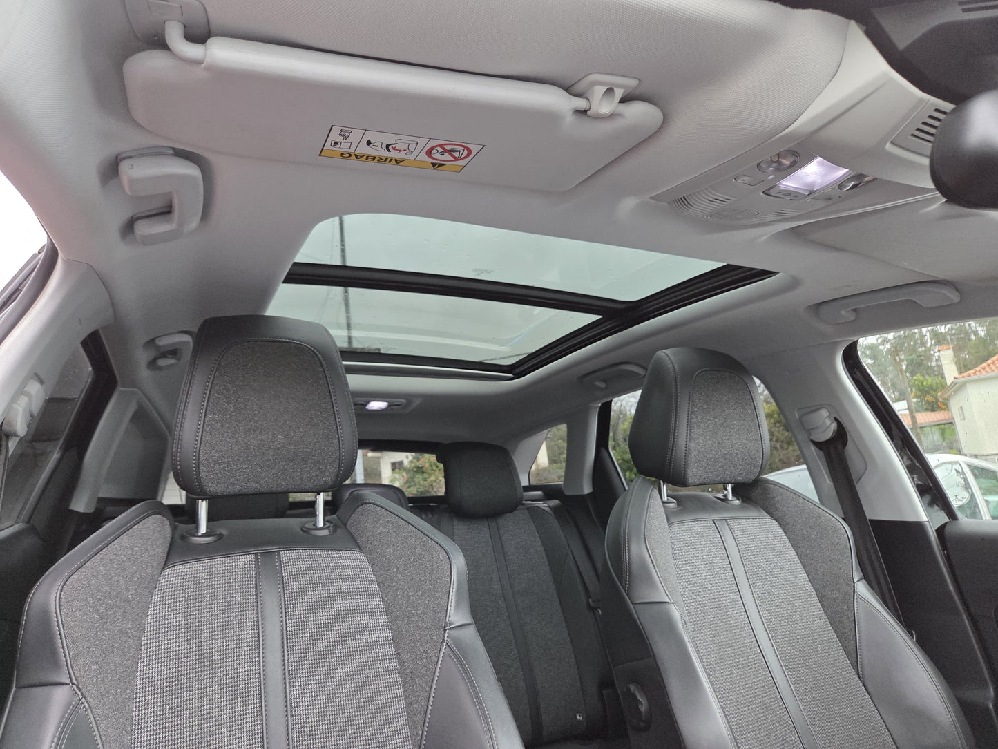 PEUGEOT 3008 ALLURE EAT8