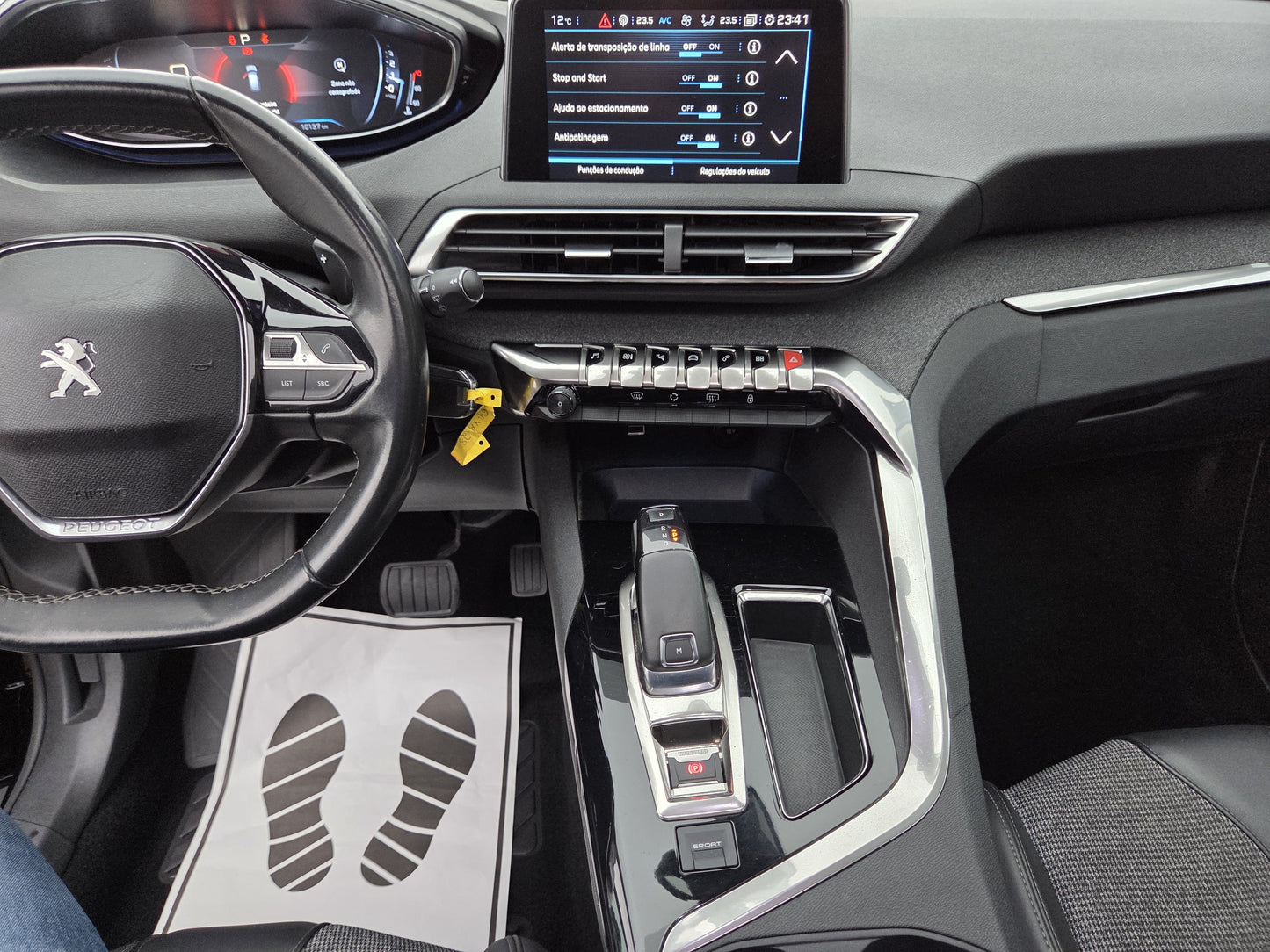 PEUGEOT 3008 ALLURE EAT8