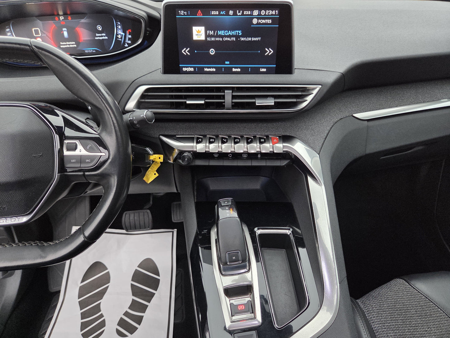 PEUGEOT 3008 ALLURE EAT8