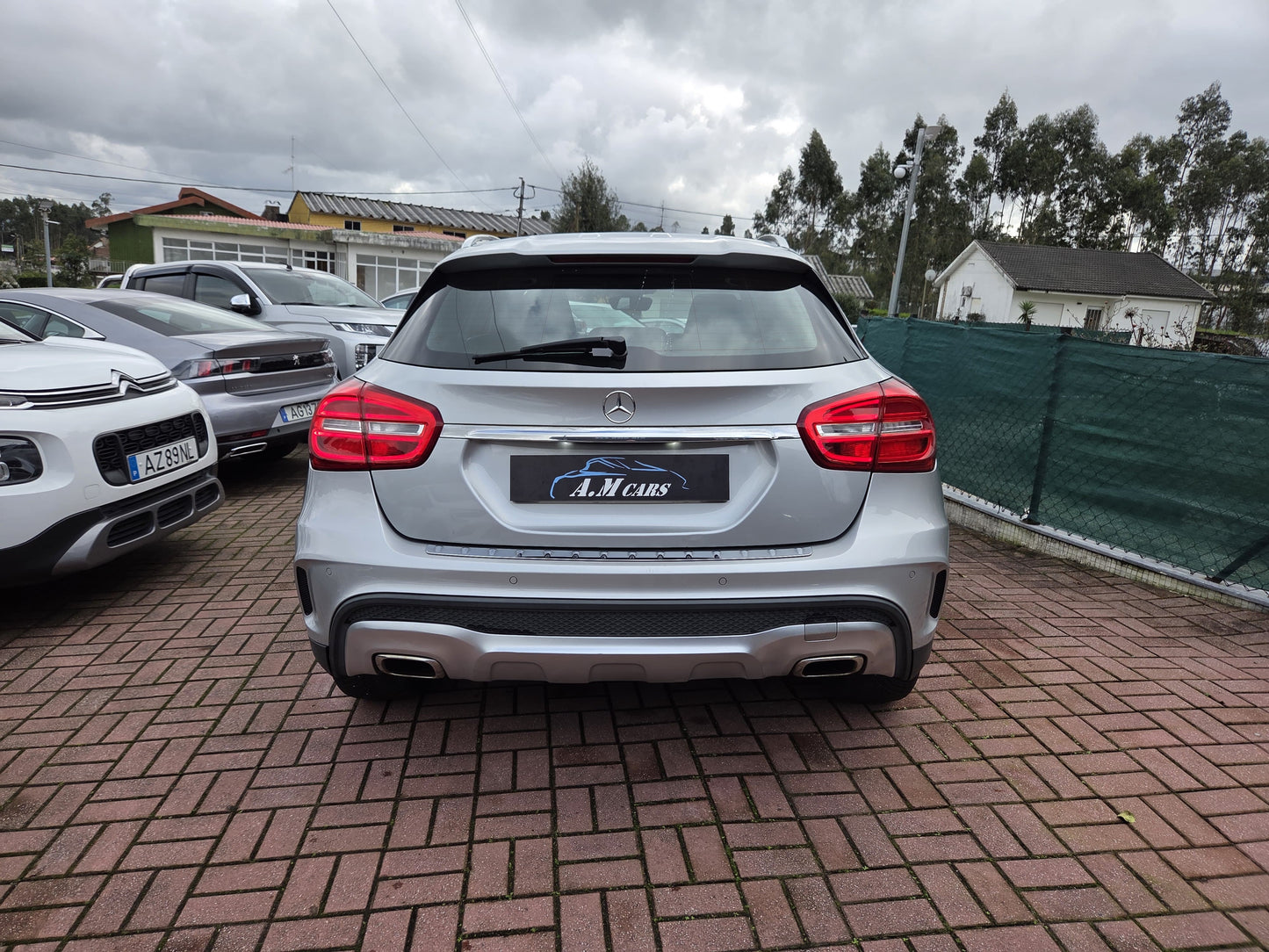 MERCEDES GLA 200d 7G-TRONIC AMG LINE