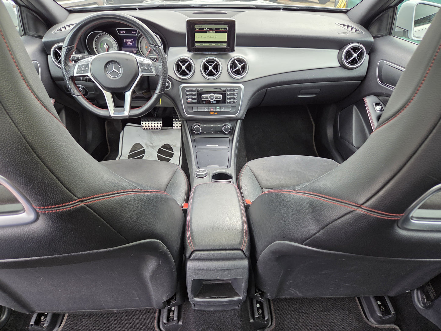 MERCEDES GLA 200d 7G-TRONIC AMG LINE