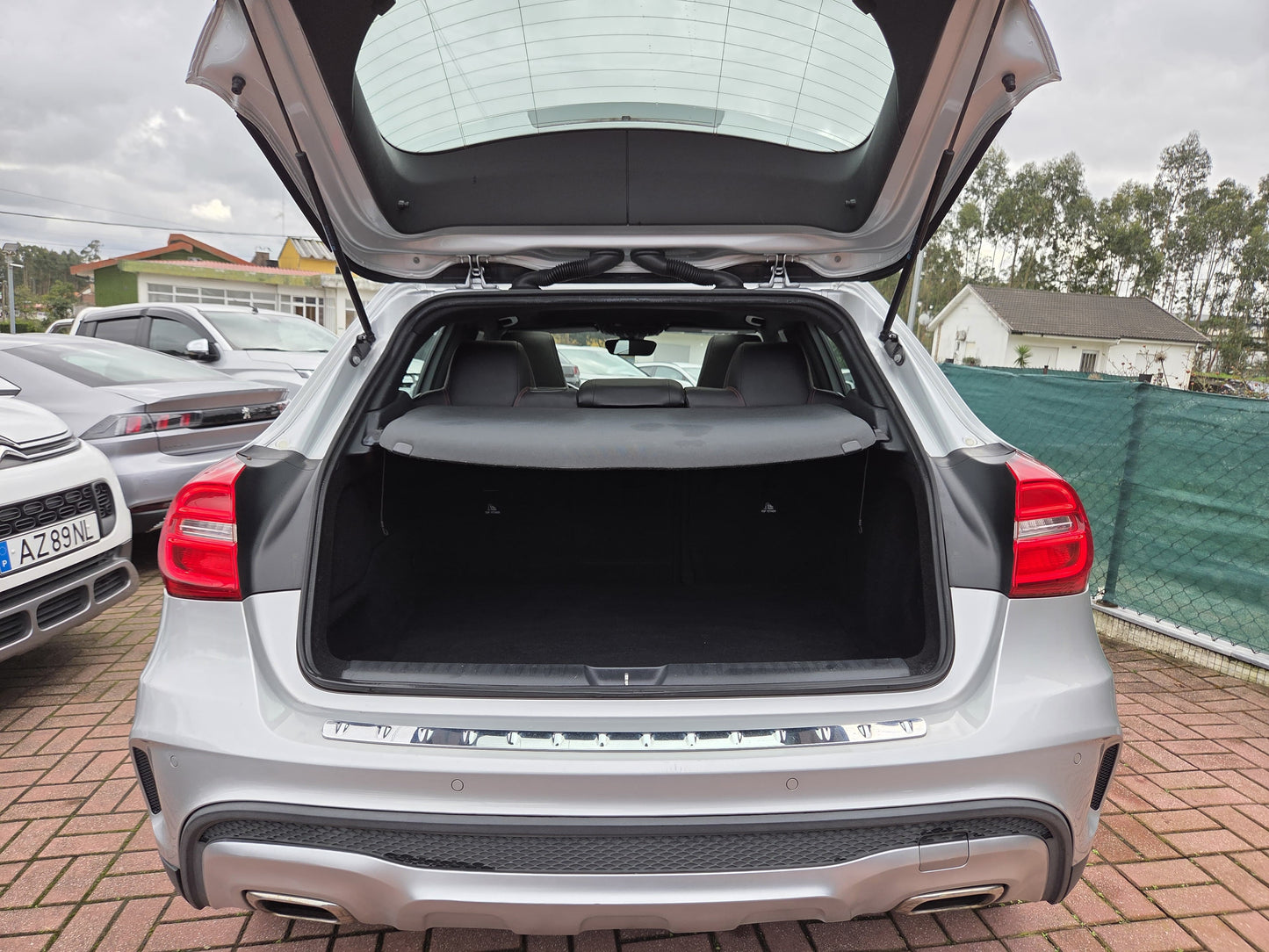 MERCEDES GLA 200d 7G-TRONIC AMG LINE