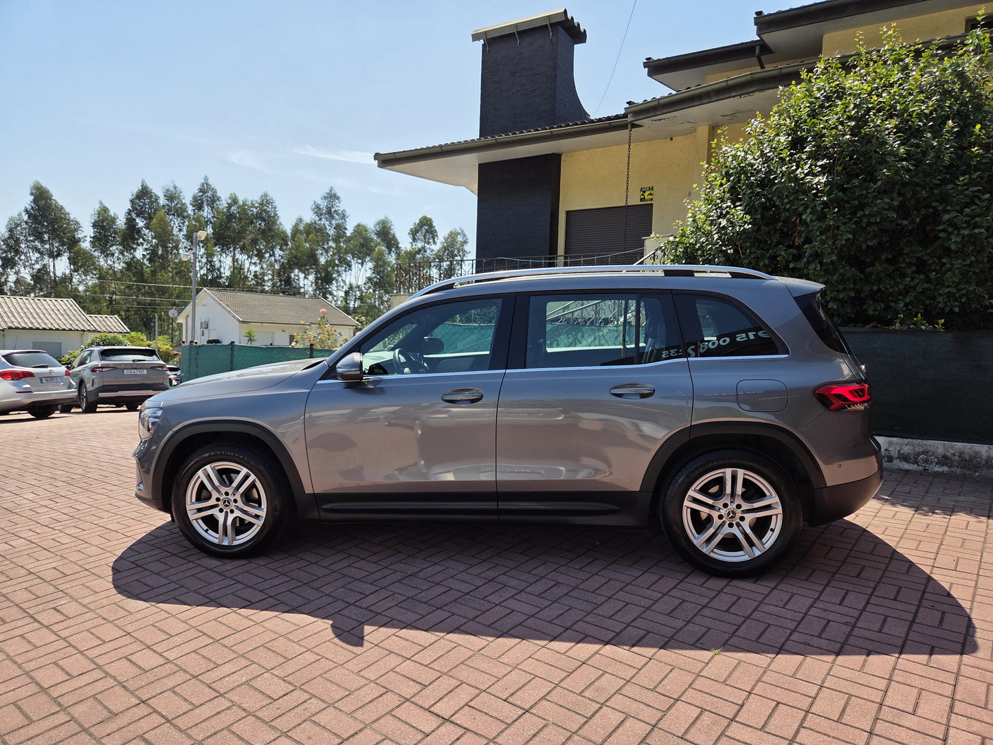 MERCEDES GLB 2023