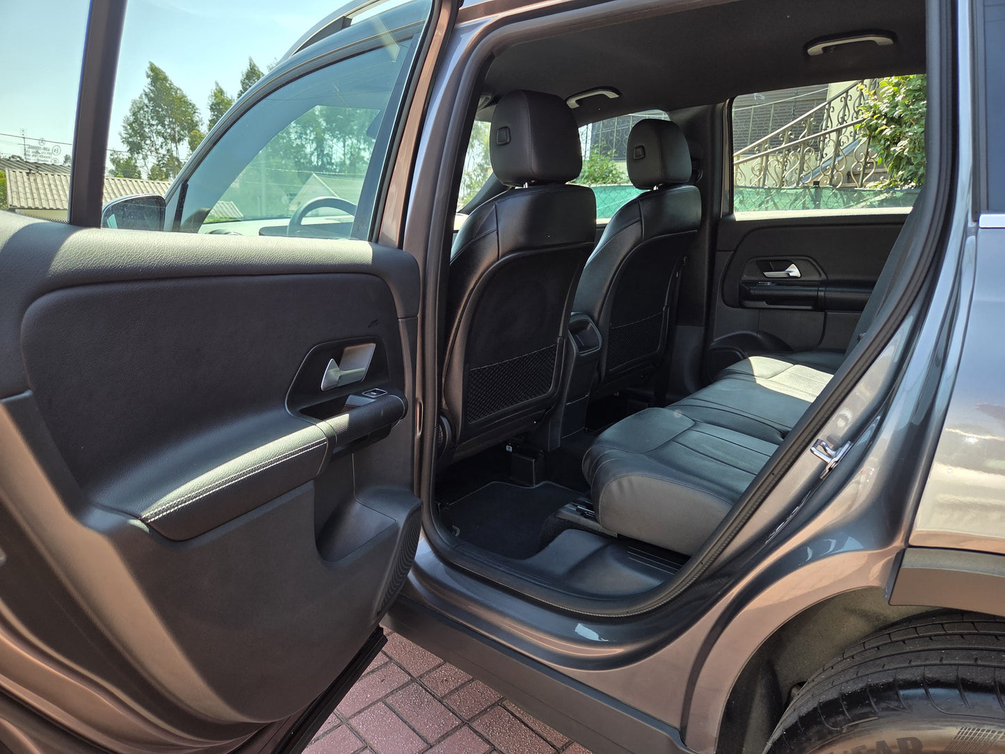 MERCEDES GLB 2023