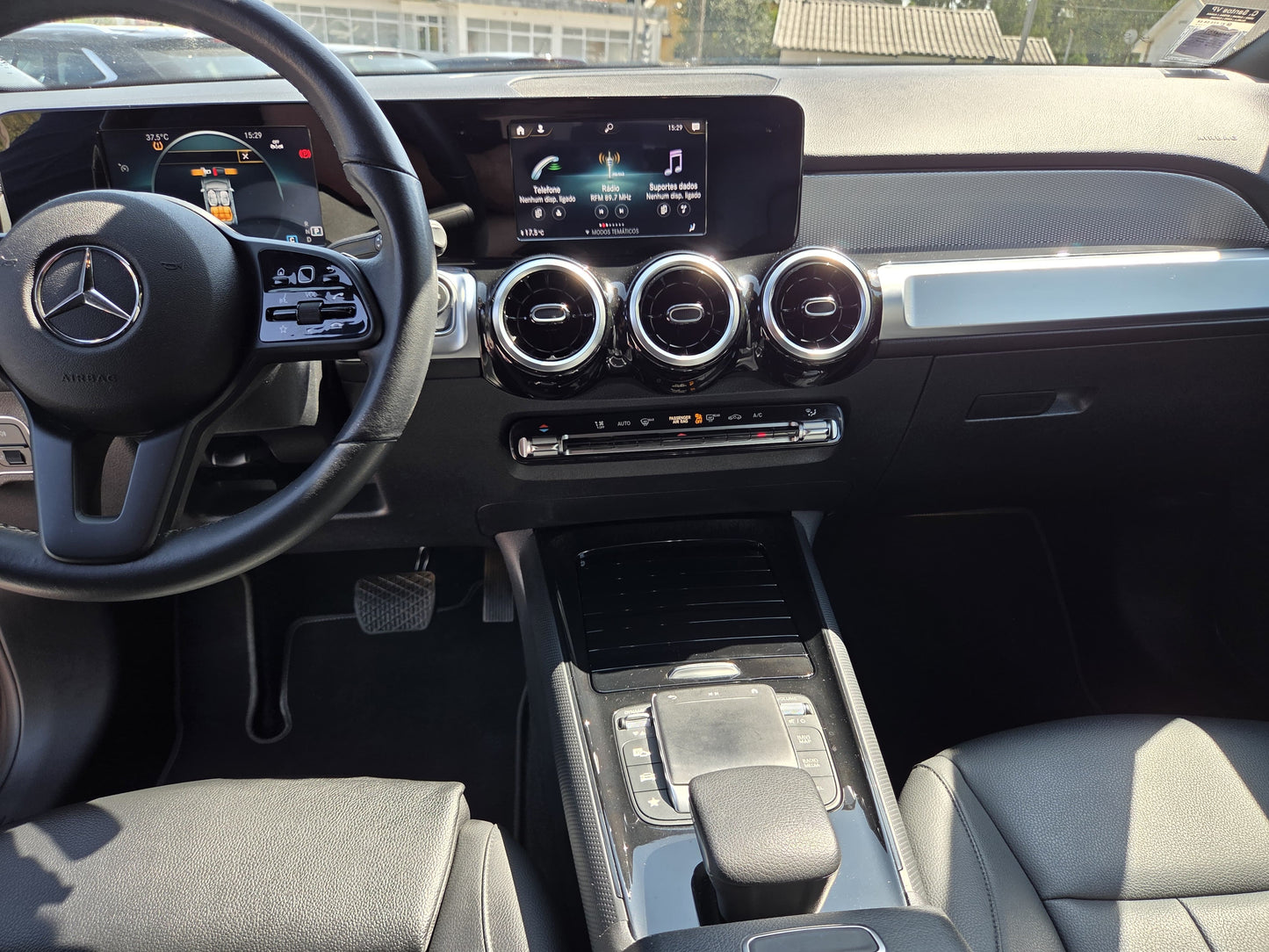 MERCEDES GLB 2023
