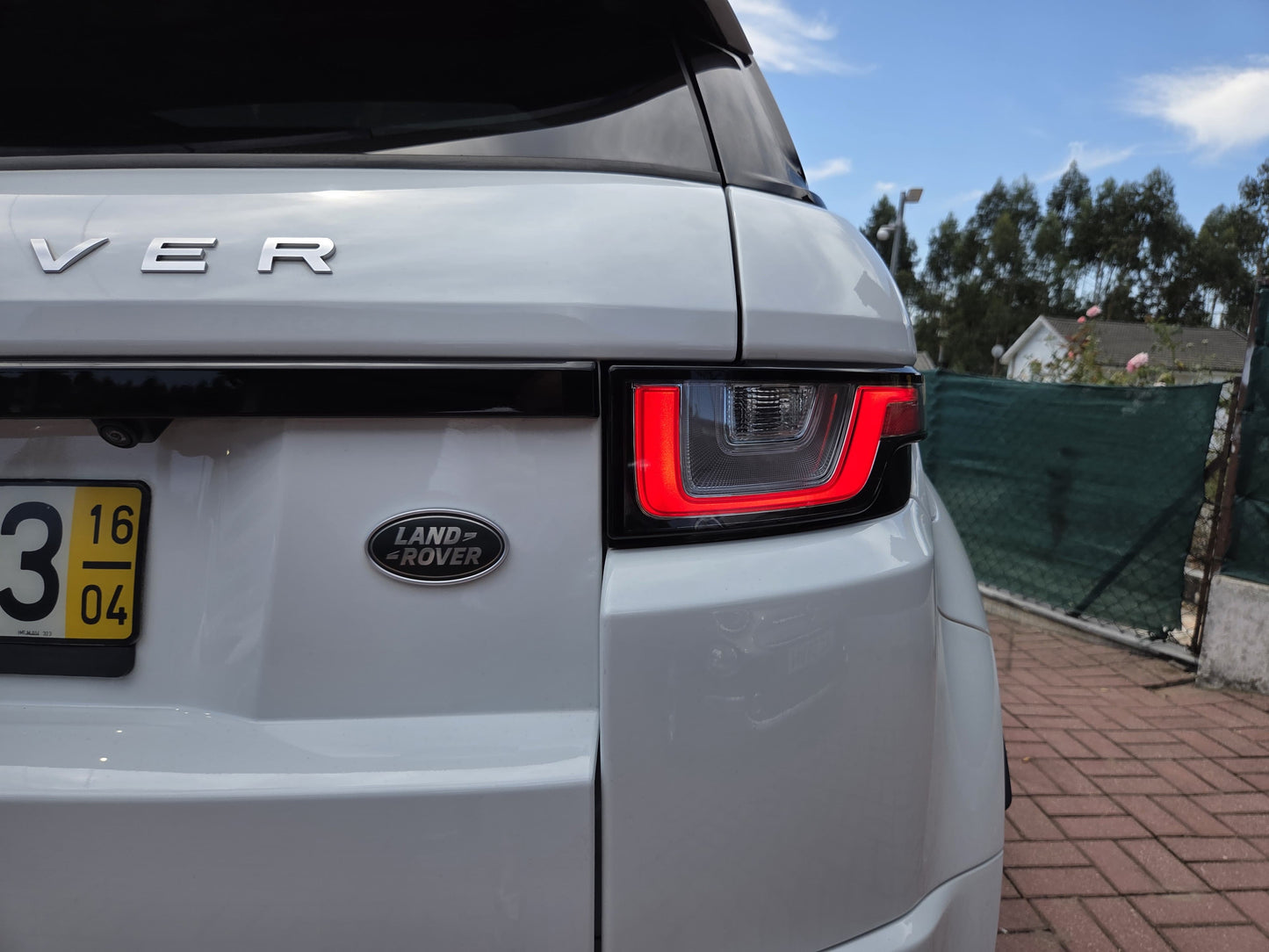 LAND ROVER RANGE ROVER EVOQUE