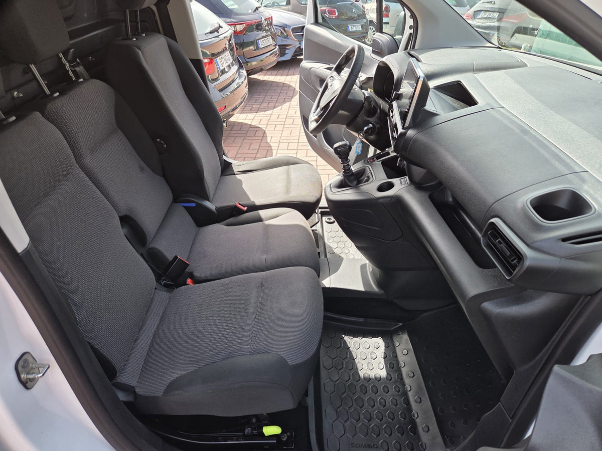 OPEL COMBO LONGA 2022