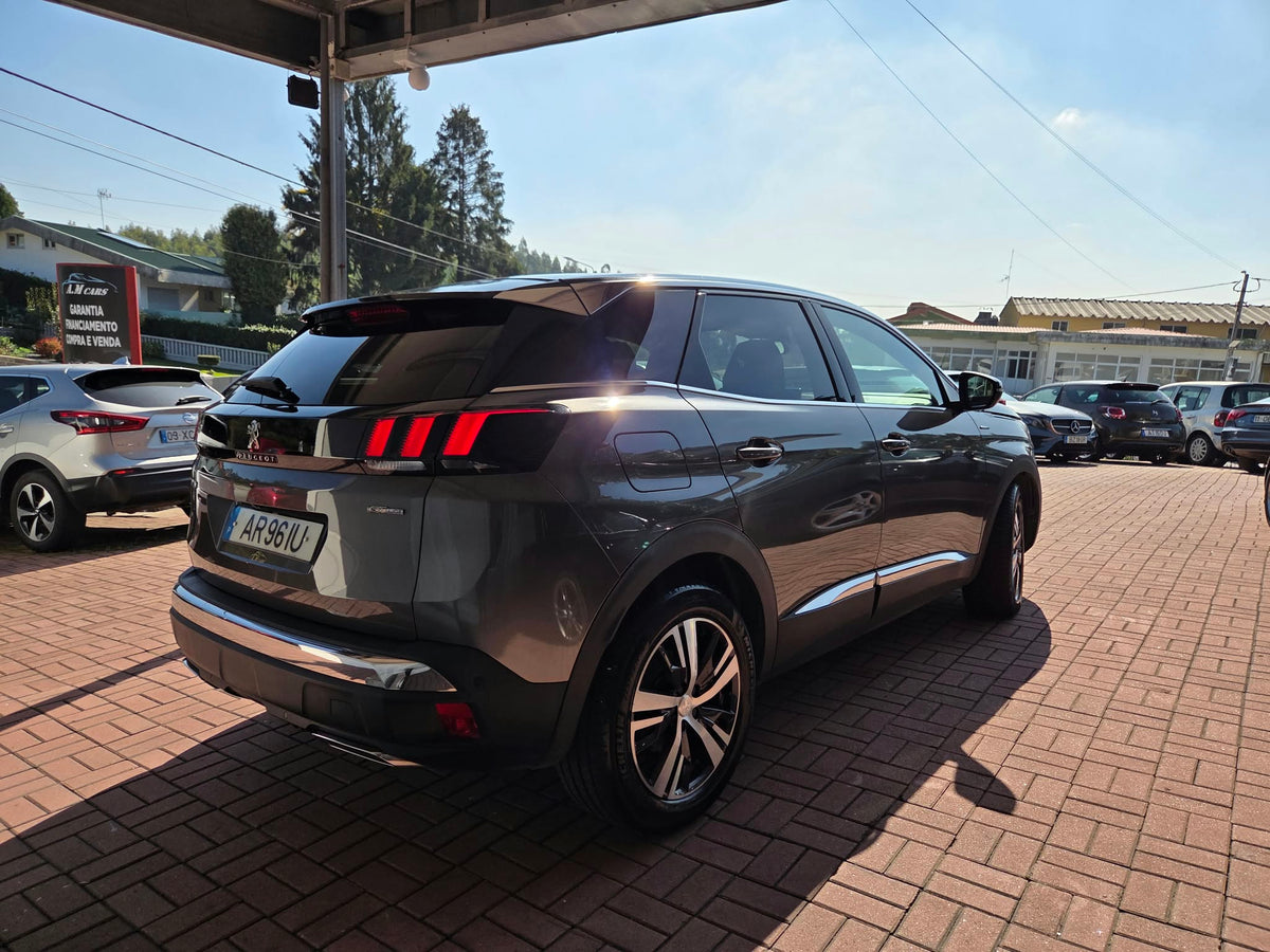 PEUGEOT 3008 GT LINE EAT8