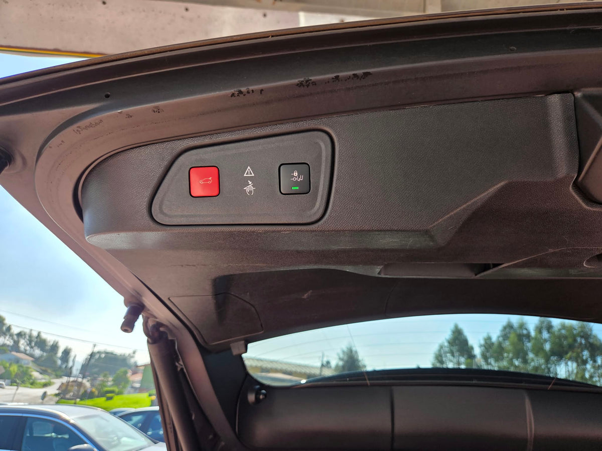 PEUGEOT 3008 GT LINE EAT8